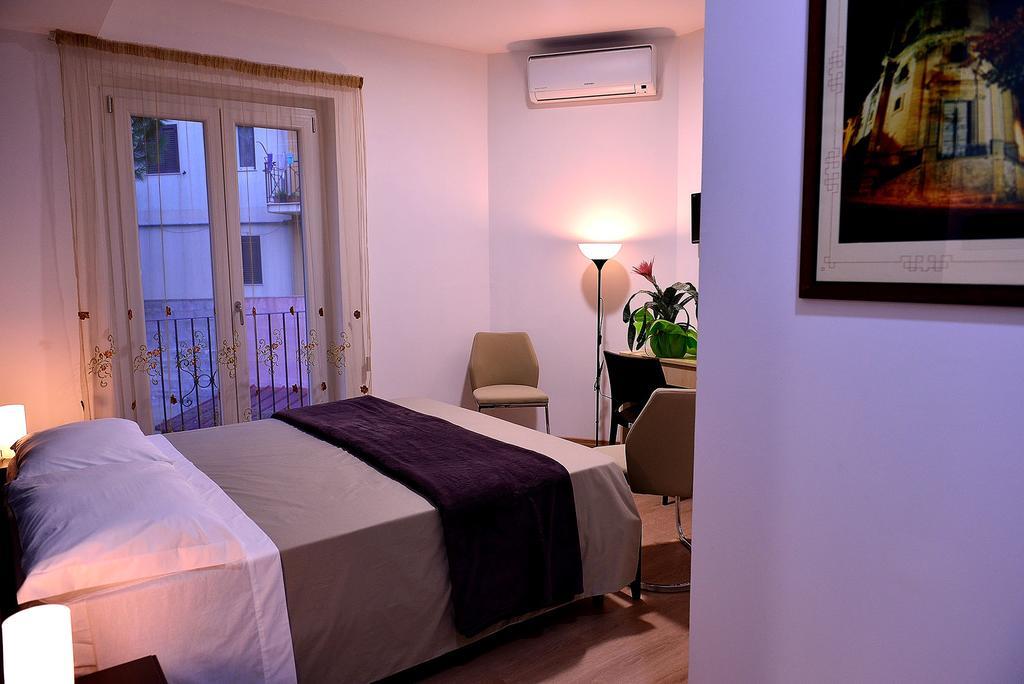 Il Triclinio B&B 피아차암머리나 외부 사진